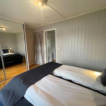 Skjomtind - Modern Apartment With Free Parking Narvik Bagian luar foto