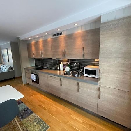 Skjomtind - Modern Apartment With Free Parking Narvik Bagian luar foto